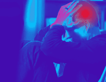 El dolor de cabeza en racimos es más frecuente en hombres y se presenta por la noche. ESPECIAL / CANVA