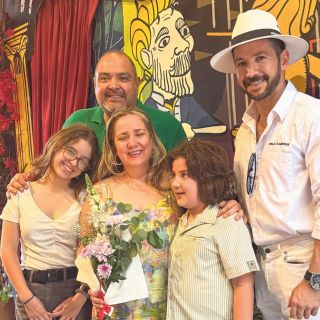 Grupo Chapultepec festeja con amor a mamá