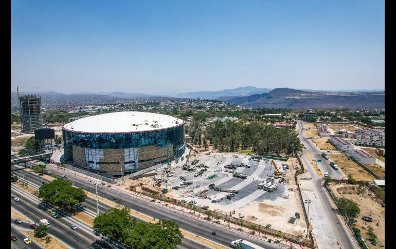 La construcción de la Arena Guadalajara ha sido un proceso complejo, y aunque aún no está completamente terminada, Guillén asegura que está lista para recibir al público. EL INFORMADOR/ A. Navarro.
