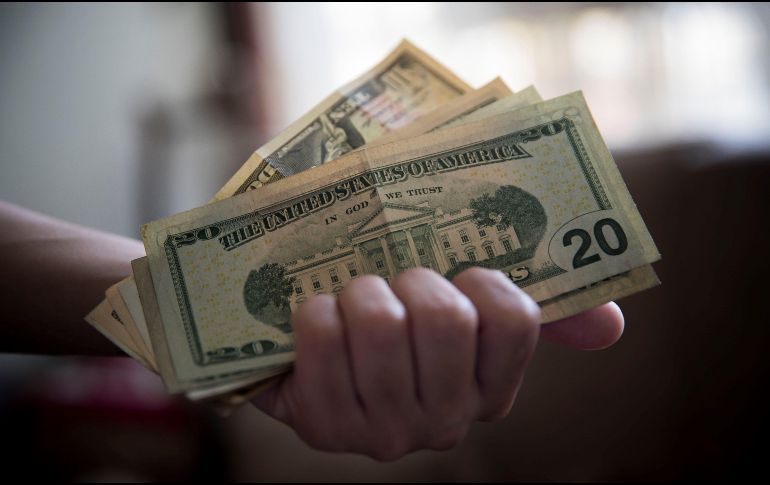 Las remesas juegan un papel fundamental en varios estados como proporción del PIB estatal representan para Chiapas 16%, Michoacán 11% y Zacatecas 11 por ciento. EFE / ARCHIVO