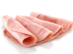 Aunque pueda parecer una solución práctica, lavar el jamón cuando está “baboso” no es recomendable ni seguro. CANVA