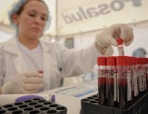 La FDA evaluó los datos de un estudio clínico en el que se emplearon 499 muestras individualizadas de sangre. EFE/ARCHIVO