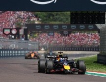 El piloto neerlandés ganó el Gran Premio de Emilia Romaña de Fórmula 1, logrando su cuarta victoria en este circuito. EFE/D. DI GIOVANNI