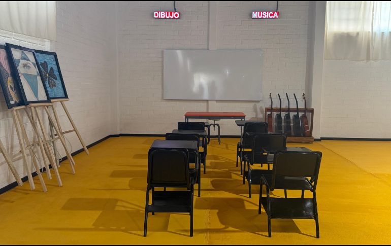 Una de las primeras etapas de esta intervención integral se llevó a cabo en el área de psiquiatría del Reclusorio de Sentenciados. ESPECIAL