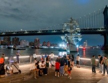 El accidente ocurrió cuando el buque Cuauhtémoc, con 277 tripulantes a bordo, perdió potencia y se impactó contra el puente. EFE/E. COLMENARES