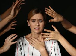 La ansiedad generalizada es un trastorno serio, pero tratable. Comprender en qué consiste, reconocer sus causas y síntomas, y buscar apoyo profesional son pasos fundamentales para manejarla de forma efectiva. CANVA