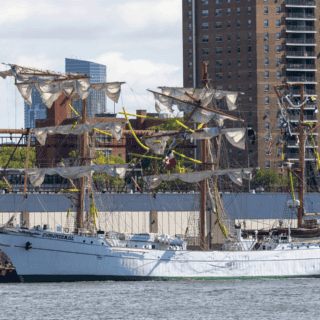 Expertos atribuyen accidente del buque escuela mexicano a deficiencia en la propulsión