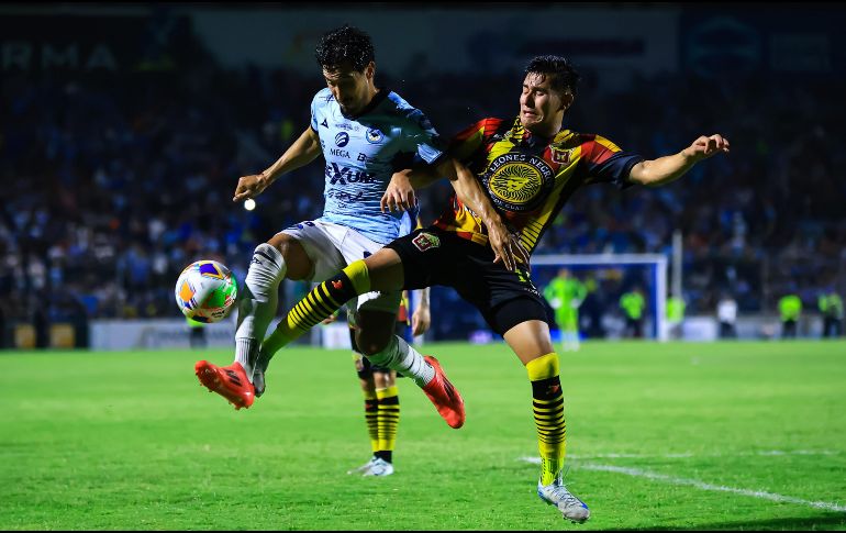 Los Jaiba Brava del Tampico Madero y los Leones Negros de la UDG, durante el partido correspondiente a la ida de la Gran Final del torneo Clausura 2025. IMAGO7 / ARCHIVO