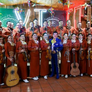 Festival Cultural de Mayo se engalana con el 60 aniversario del Mariachi Nuevo Tecalitlán