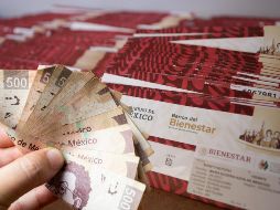 Pese a la conveniencia de usar cualquier cajero, es importante evitar algunas instituciones bancarias que sí aplican cargos por usarlos. ESPECIAL, EL INFORMADOR y CANVA