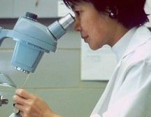 La urgencia de acelerar los procesos regulatorios, para que la innovación beneficie a más personas en menos tiempo, fue uno de los temas centrales del foro.UNSPLASH / National Cancer Institute
