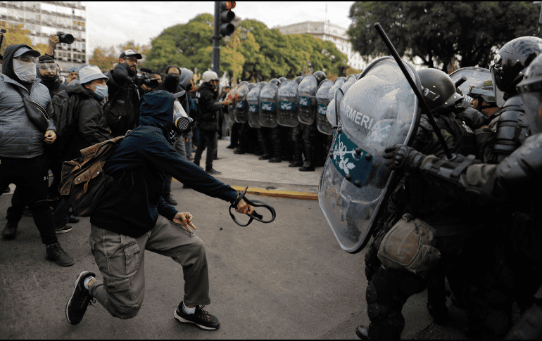 Gobierno de Milei restringe parcialmente el derecho a huelga en Argentina. EFE/J. I. Roncoroni.