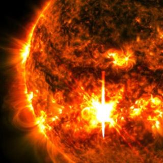 NASA alerta sobre intensa llamarada solar que podría afectar telecomunicaciones