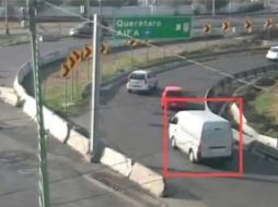 El vehículo, con placas sobrepuestas de una Trax, hizo un recorrido ida y vuelta. ESPECIAL