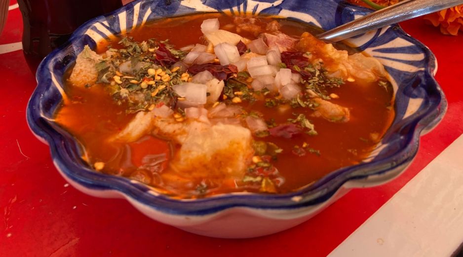 Los otros ingredientes que se le agregan al menudo, tales como el agua del caldo, los chiles y los condimentos para darle sabor, no aportan calorías. EL INFORMADOR / O. López