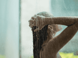 Descubre los beneficios de ducharse en la mañana y en la noche. PEXELS