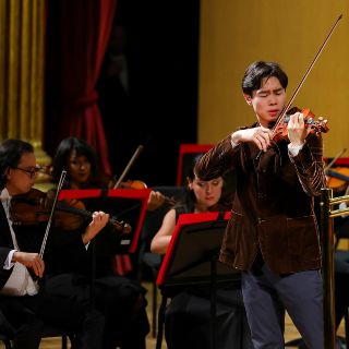 Timothy Chooi debuta en México con virtuosismo y emoción en el Teatro Degollado