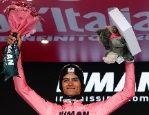 Isaac Del Toro, quien entró en la etapa con una ventaja de 38 segundos sobre Juan Ayuso, ahora lidera a Simon Yates por un minuto y 20 segundos. AFP / L. Bettini