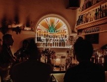 El Gallo Altanero sazona la experiencia con eventos musicales ocasionales, un menú en constante cambio que los mantiene frescos y en renovación recurrente, e incluso con baristas internacionales como invitados para dirigir la barra. ESPECIAL / 50 Best