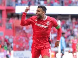 Antes de este explosivo Clausura 2025, el mejor rendimiento de Vega en la Liga MX se había dado en el Clausura 2022, defendiendo los colores de Chivas, donde anotó seis goles y repartió seis asistencias. IMAGO7