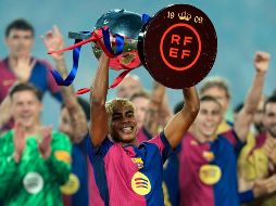 Lamine Yamal, quien se formó en La Masia, y que a menudo es comparado con Lionel Messi, debutó en 2023 bajo la batuta de Xavi Hernández con solo 15 años. EFE / ARCHIVO