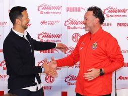 Javier Mier descartó que Gabriel Milito haya sido una segunda opción para llegar al banquillo de Chivas. IMAGO7.