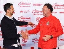 Javier Mier descartó que Gabriel Milito haya sido una segunda opción para llegar al banquillo de Chivas. IMAGO7.