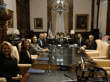 Milei relanza el canal educativo estatal infantil de Argentina con contenido anticomunista. EFE/Presidencia de Argentina.