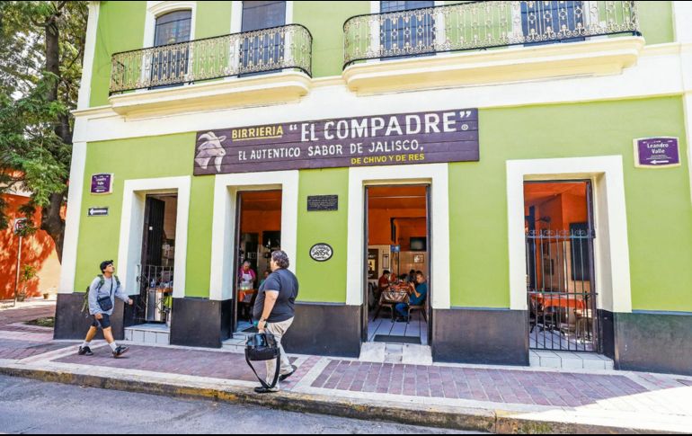 Este emblemático barrio es el lugar ideal para terminar con la sed. Metrópoli
