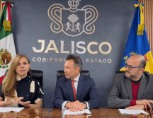 Pablo Lemus Navarro, dio a conocer que se firmó un convenio con la Universidad de Guadalajara, a cargo de la rectora Karla Planter, y con el subsecretario de Educación Superior en la Secretaría de Educación Pública de México (SEP), Ricardo Villanueva. ESPECIAL.
