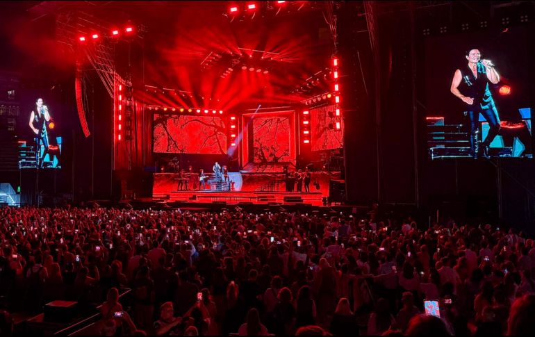 En Madrid, como en cada parada de la gira, el puertorriqueño ha dejado claro que su conexión con el público sigue intacta. EFE/Raquel Segura