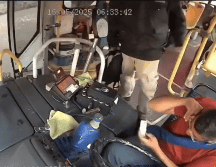 Tras la agresión, el chofer habría caído inicialmente en coma, pero actualmente se mantiene hospitalizado y su estado de salud se reporta todavía como grave.  ESPECIAL.