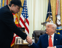 Elon Musk, junto a Donald Trump, en el Despacho Oval de la Casa Blanca. EFE / F. Chung