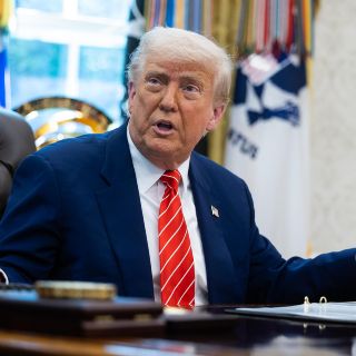 Donald Trump anuncia que subirá los aranceles al acero