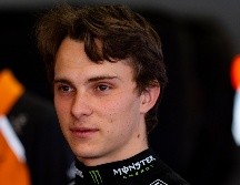 Piastri firmó una vuelta excepcional en los instantes finales de la Q3, deteniendo el cronómetro en 1:11.546, suficiente para arrebatarle a Norris la posición de privilegio. EFE / Siu Wu