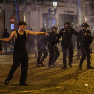 Casi 300 detenidos en París durante festejos por el título del PSG