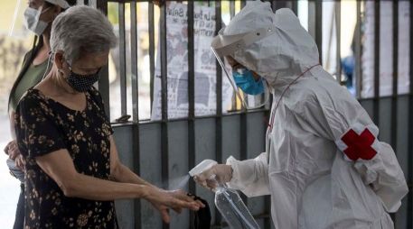 Por su parte, la Organización Mundial de la Salud (OMS) emitió una alerta sanitaria a raíz del incremento de contagios vinculados a esta variante.  EFE / ARCHIVO
