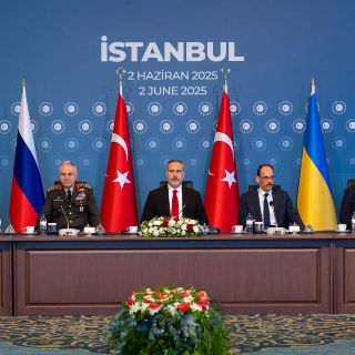 Kiev entrega lista de niños ucranianos deportados a Moscú durante reunión