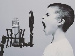 ¿Cuáles son los beneficios de hablar solo? UNSPLASH / J. ROSEWELL