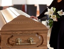 Aunque este suceso parece extraordinario, existen antecedentes internacionales de personas declaradas muertas erróneamente. CANVA