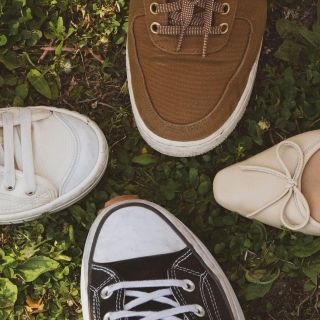 Estos son los zapatos que NO debes usar en temporada de lluvias