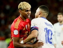 Las explicaciones tácticas difícilmente alcanzan para explicar lo ocurrido en Stuttgart donde las dos aficiones estuvieron encendidas durante noventa minutos. EFE/ R. Wittek