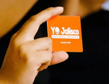 La entrega de tarjetas se ha realizado conforme a un listado emitido por los organizadores del programa. ESPECIAL