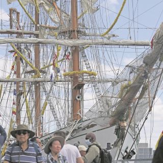 Seguro cubrirá reparación del buque Cuauhtémoc