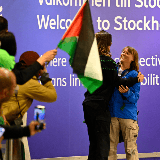 Israel impone aislamiento penitenciario a miembros de ONG