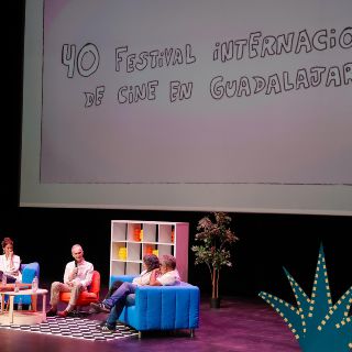 'Narrar desde la imagen': Una charla íntima que encendió la pasión por el cine en jóvenes creadores