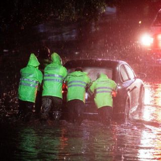 Lluvia deja un menor fallecido e inundaciones en municipios metropolitanos