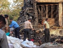 Hasta el momento, ninguna autoridad ha revelado alguna cifra oficial de víctimas del avión siniestrado. AFP / S. Panthaky