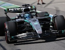 Russell, que logra así su segunda pole consecutiva, fue el último en cerrar su vuelta rápida durante la Q3 y la ejecutó con precisión quirúrgica.EFE/ S. THEW.