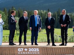 Cumbre del G7. La primera ministra italiana, Giorgia Meloni; el presidente francés, Emmanuel Macron; el primer ministro canadiense, Mark Carney; el presidente estadounidense, Donald Trump; el primer ministro británico, Keir Starmer; el canciller alemán, Friedrich Merz, y la presidenta de la Unión Europea, Ursula von der Leyen. EFE/S. Colby